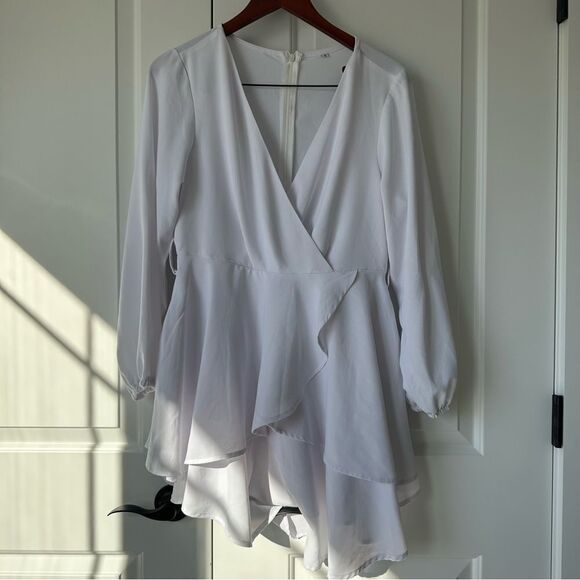 White V-Neck Long Sleeve Flowy Dress - Picture 2 of 4